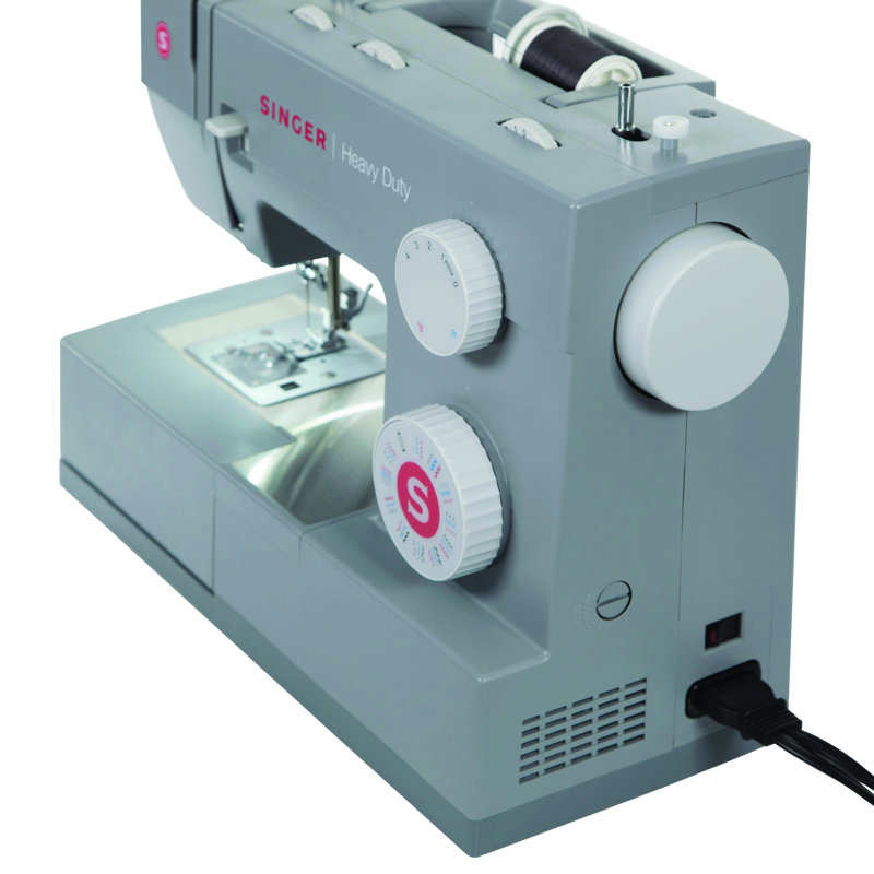 SINGER MX60 Sewing Machine With Accessory Kit & Foot Pedal & Reviews